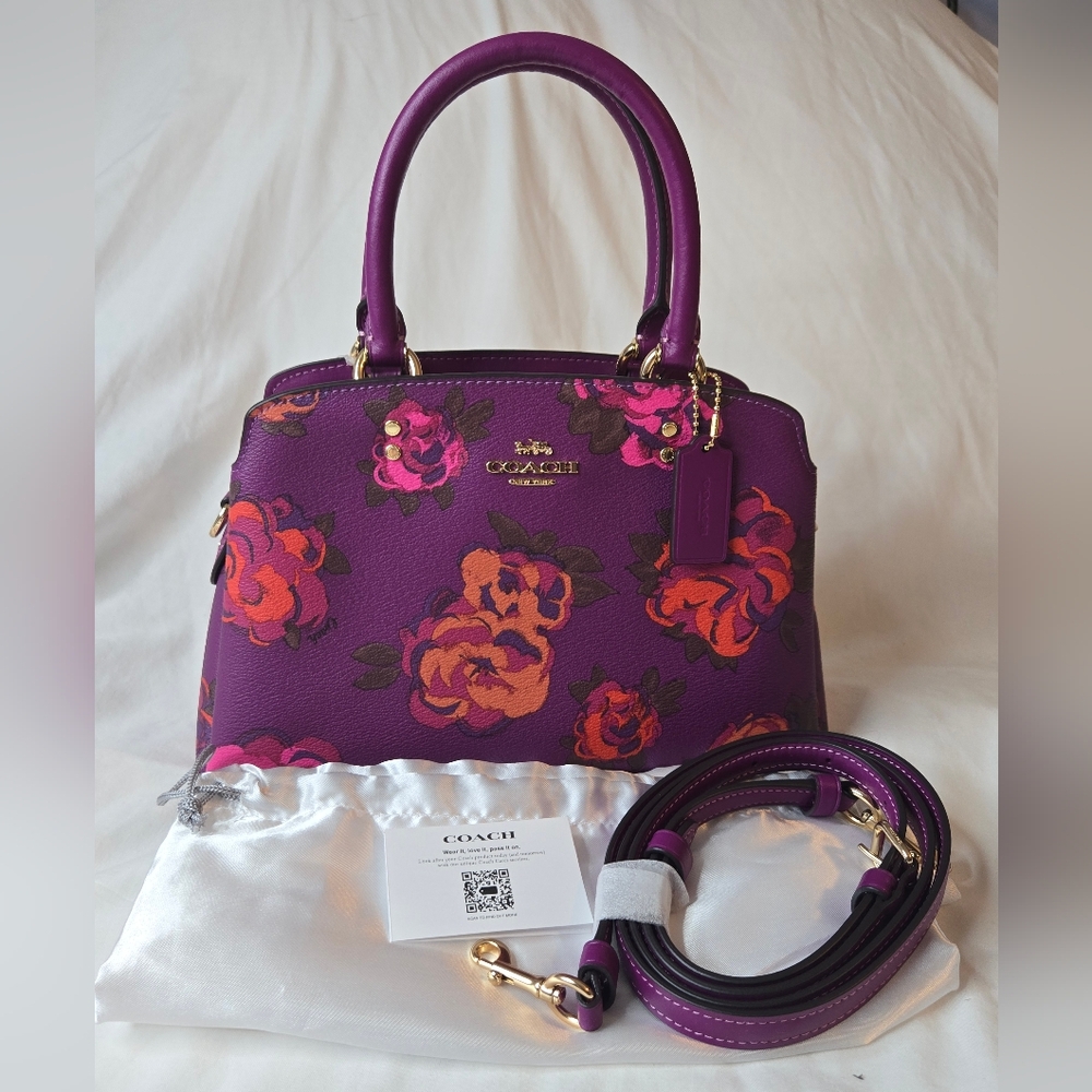 NWT Coach Mini Lillie Carryall With Jumbo Floral Print CF327